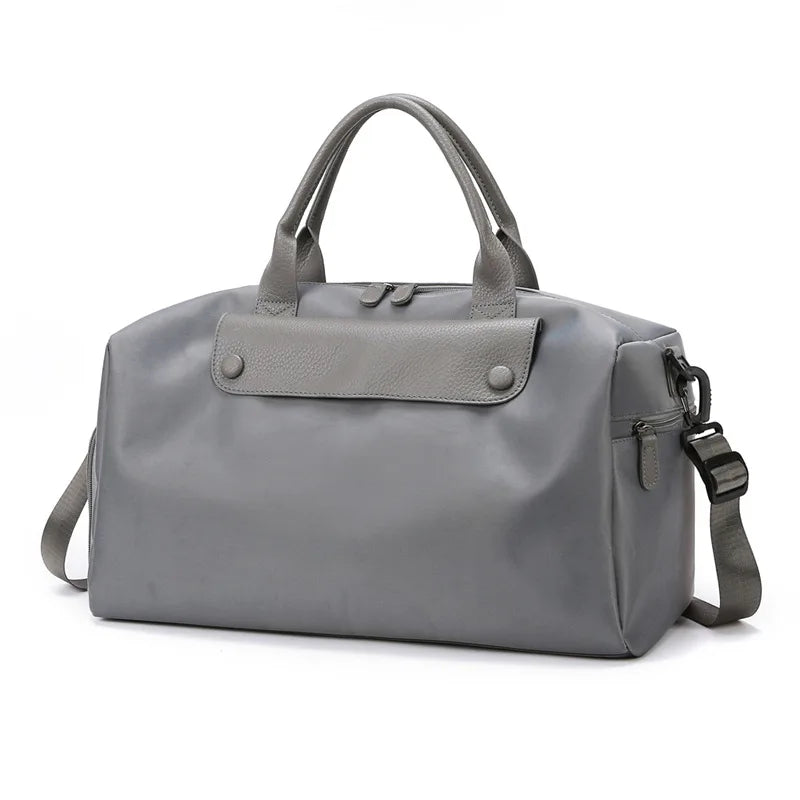 MONTRAVE Sport Duffel — Waterproof Gym Bag